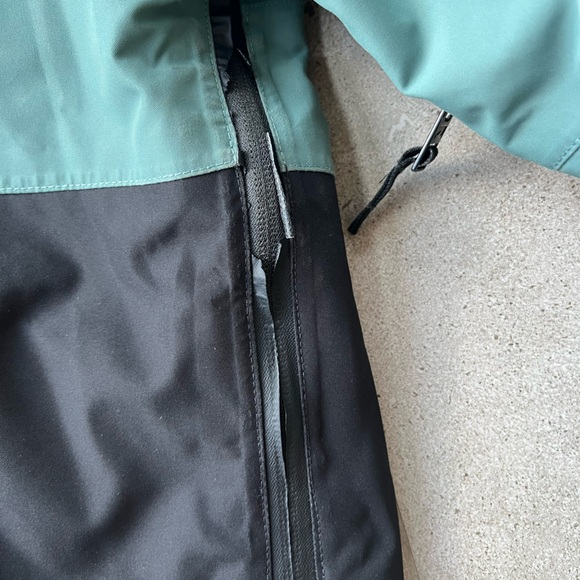 Men’s Montec Doom Jacket - Picture 15 of 15